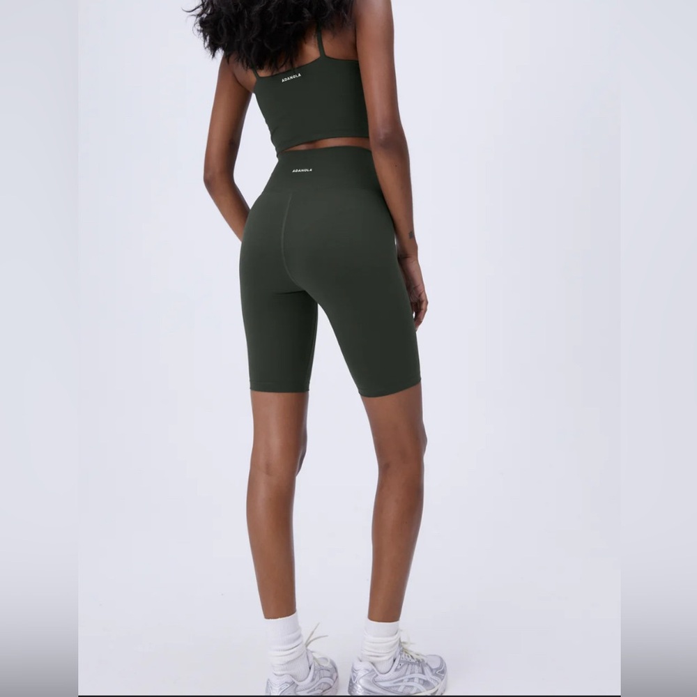 Adanola Ultimate Bike Shorts. Dark Olive. Size medium
